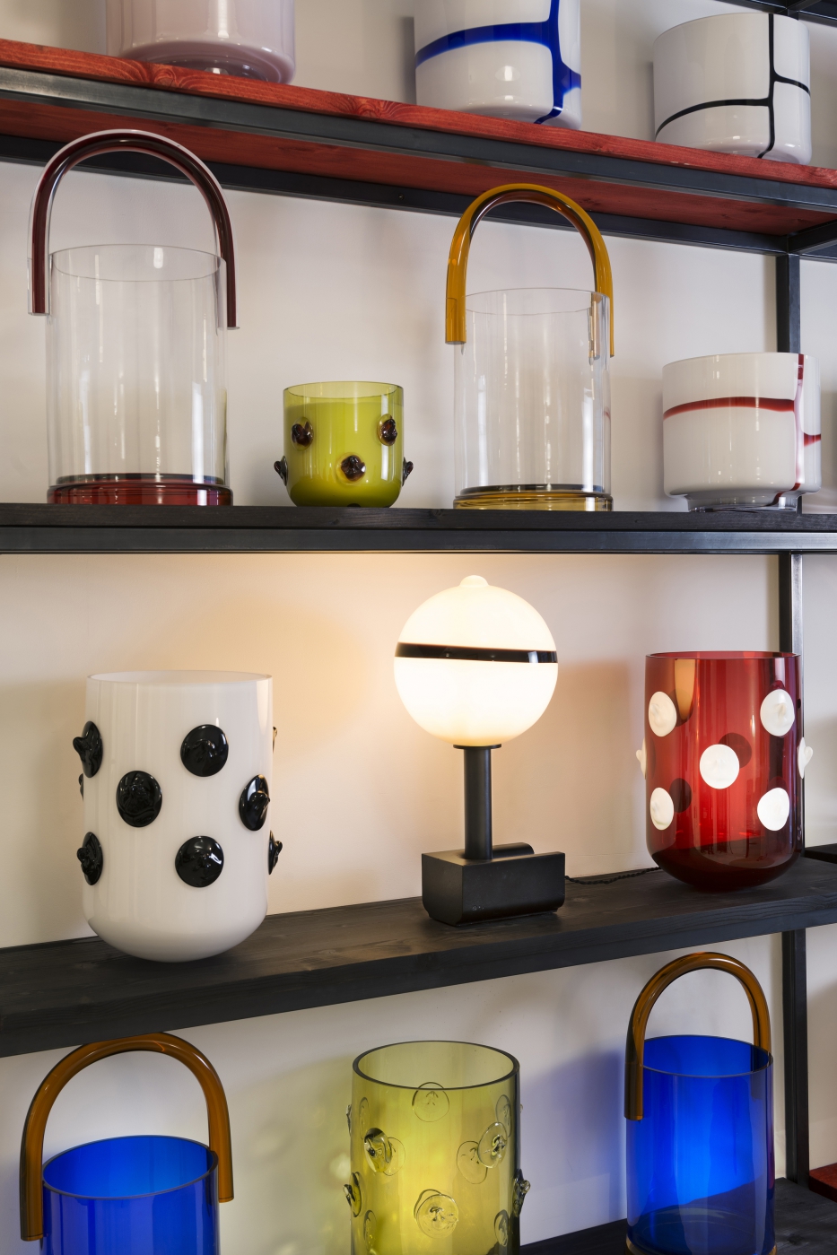 Différents vases, Lampe Sphère
