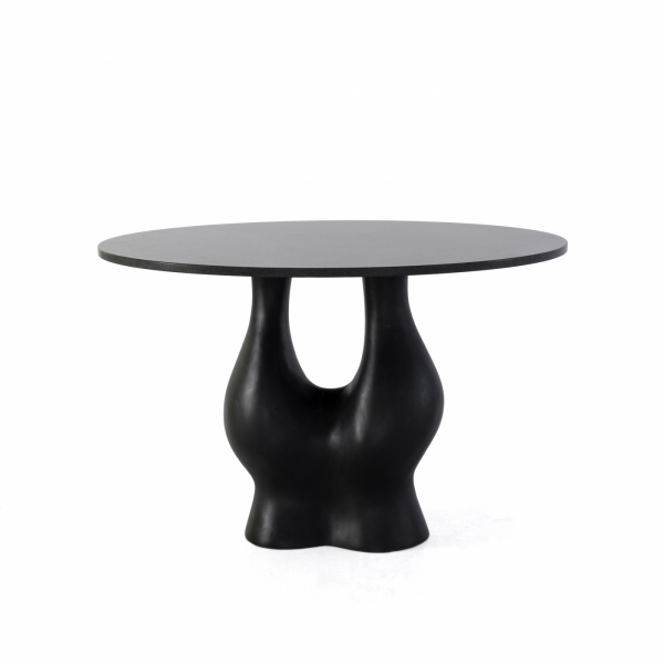 Table a diner Out Standing