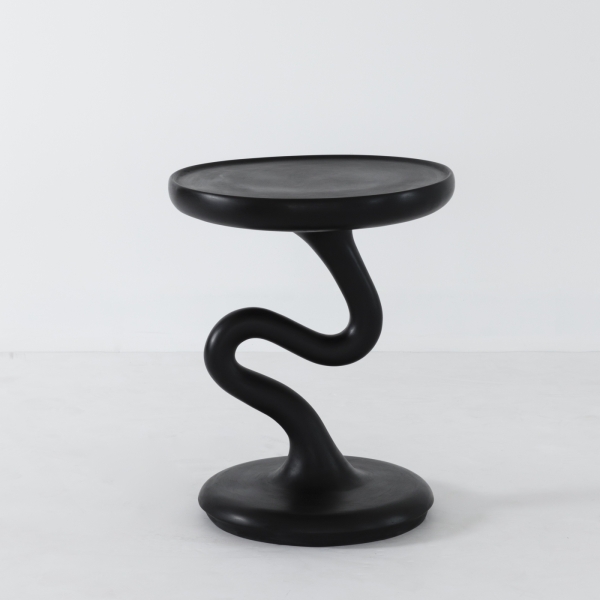 Table d’appoint Out Land